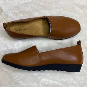 Comfort View brown slip on loafers size 10.5WW